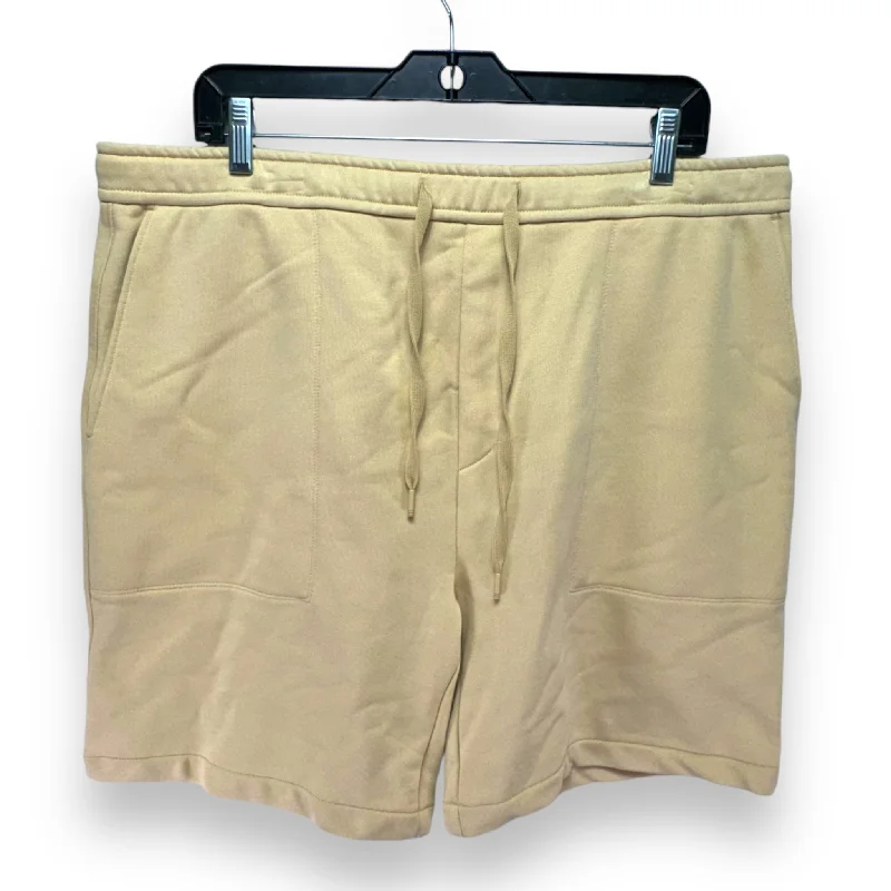 Relaxed Men's Casual ShortsShorts By Murano In Yellow, Size: Xl