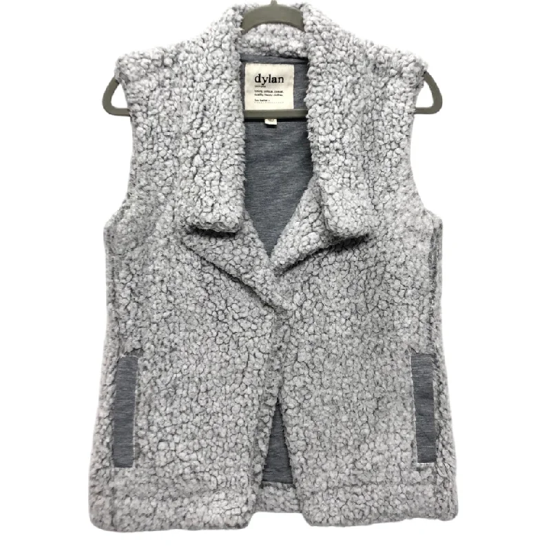 Men's Coats with Quick-Dry FabricVest Faux Fur & Sherpa By Dylan In Grey, Size:S