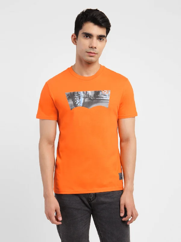 Men's Shirts with Spread CollarsGraphic T-shirt from Levi's Motorcycle Collection