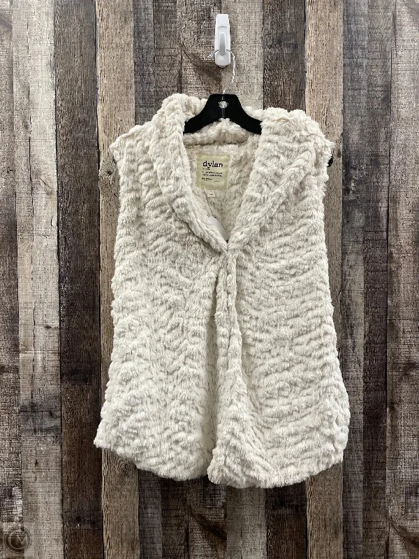 Men's Coats for Every BudgetVest Faux Fur & Sherpa By Dylan In Cream, Size: S