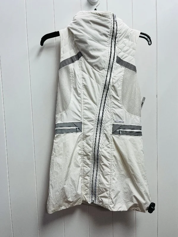 Men's Coats with Adjustable SleevesVest Puffer & Quilted By BLANC NOIR In White, Size: Xs Men's Coats with Adjustable SleevesVest Puffer & Quilted By BLANC NOIR In White, Size: Xs