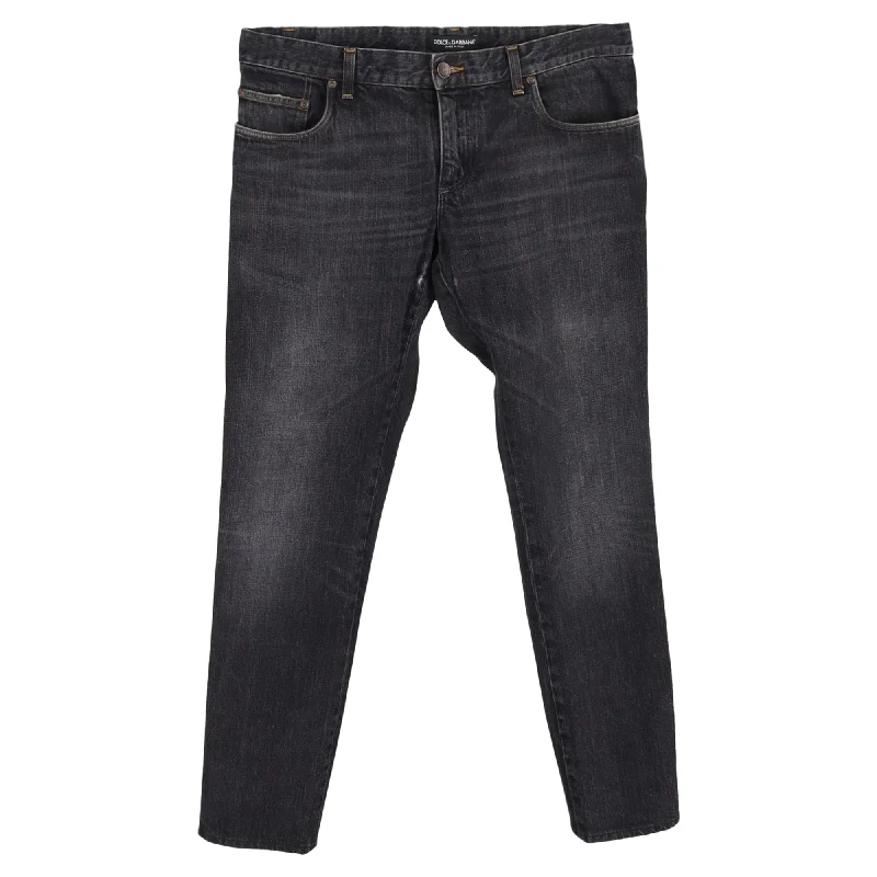 Jeans for Men with a Athletic BuildDolce & Gabbana Straight-Leg Logo-Plaque Jeans in Black Cotton