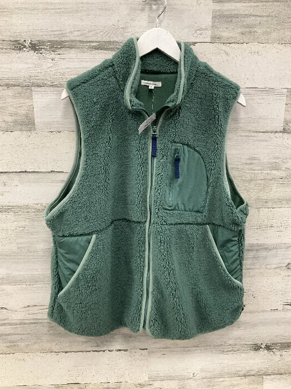 Men's Coats for Every OccasionVest Fleece By Maurices  Size: 1x
