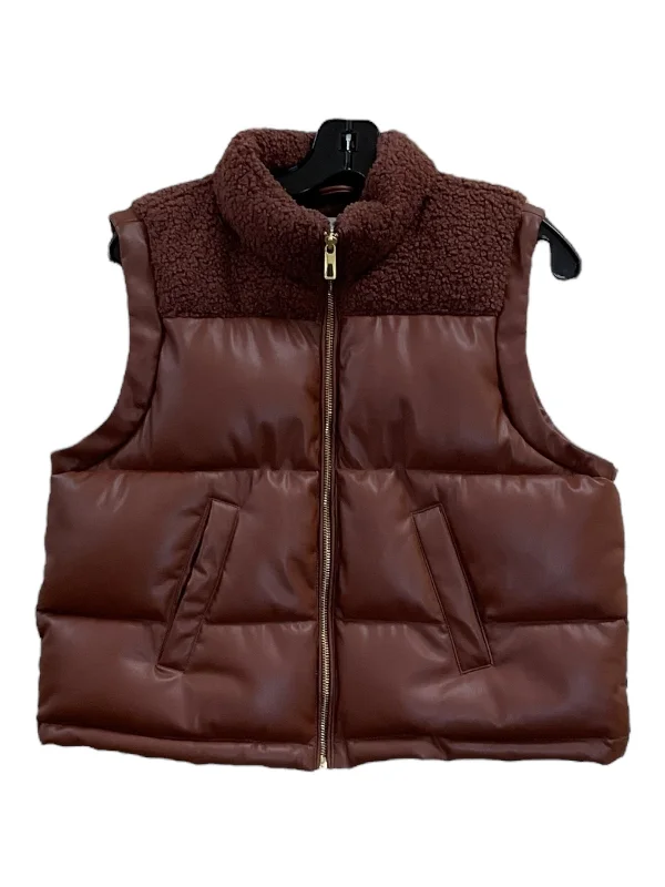 Men's Coats for Outdoor ActivitiesVest Puffer & Quilted By Maurices  Size: L