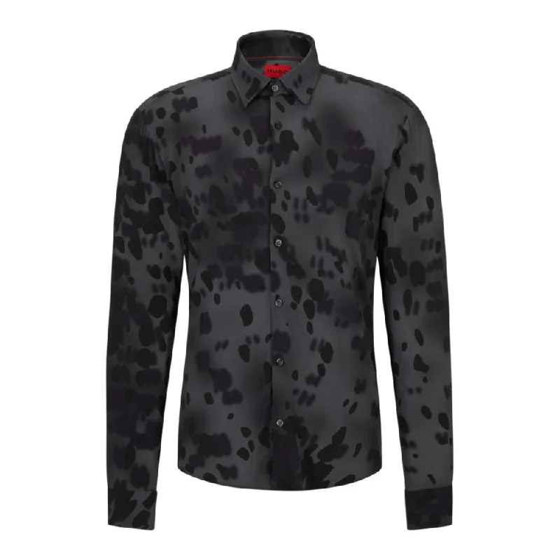 Men's Oxford Shirts for a Preppy StyleSlim-fit shirt in seasonal-print canvas