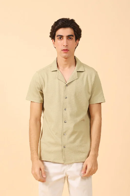 Men's Shirts with Moisture-Wicking FabricRESORT COLLAR TEXTURED POLO