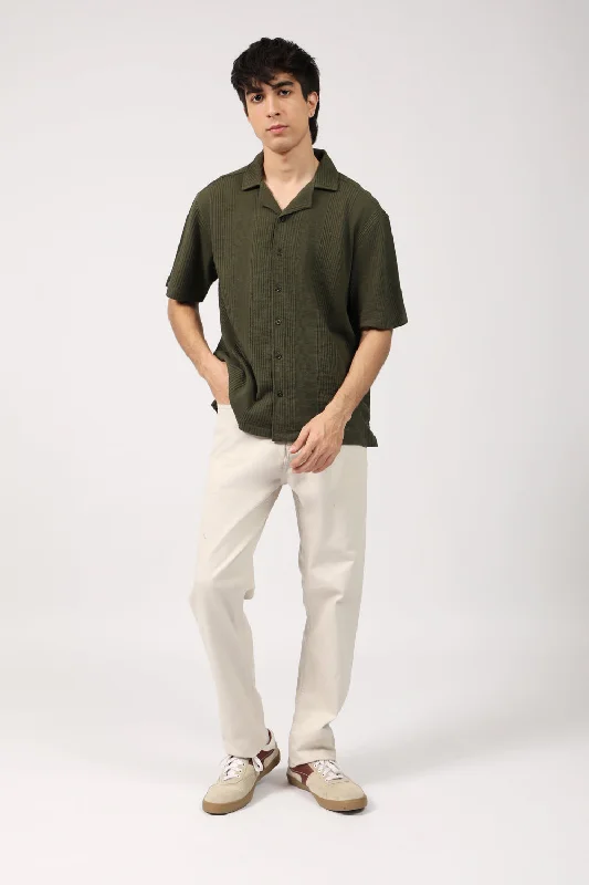 Men's Shirts with Scoop NecksRESORT COLLAR BUTTON DOWN BOX FIT TEXTURED POLO