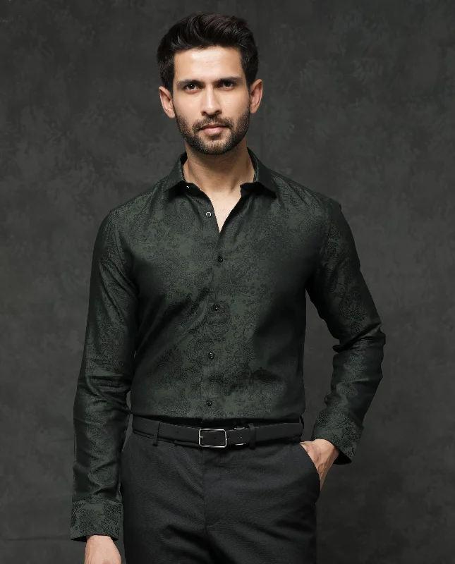 Men's Checkered Shirts for a Retro FeelRare Rabbit Mens Poe Dark Green Cotton Polyester Fabric Full Sleeves Jacquard Texture Shirt Men's Checkered Shirts for a Retro FeelRare Rabbit Mens Poe Dark Green Cotton Polyester Fabric Full Sleeves Jacquard Texture Shirt