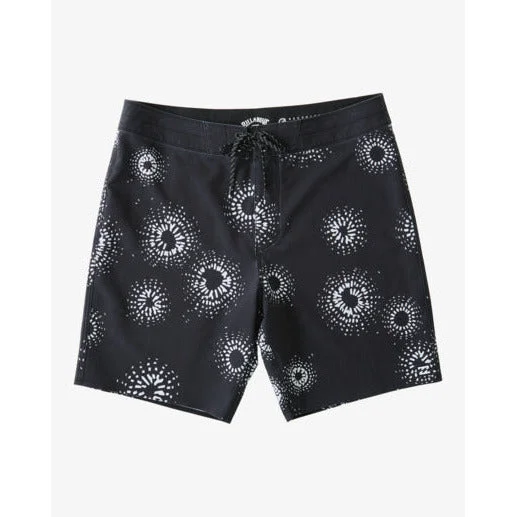 Men's Weather-Resistant Outdoor ShortsBillabong Sundays Pro