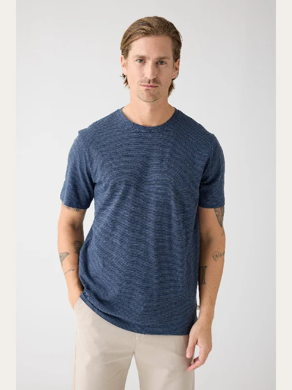 Comfortable Men's Polo ShirtsNarrow striped slub t-shirt - Navy