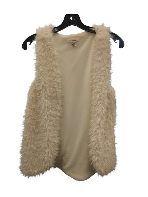 Essential Men's Puffer JacketsVest Faux Fur & Sherpa By Self Esteem In Ivory, Size: M Essential Men's Puffer JacketsVest Faux Fur & Sherpa By Self Esteem In Ivory, Size: M