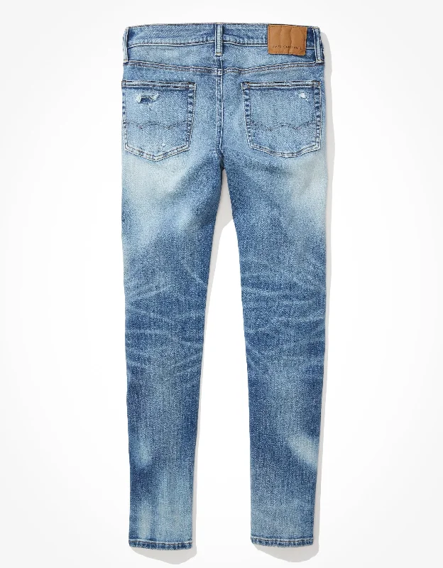 Sustainable Men's JeansAE AirFlex 360 Ripped Skinny Jean